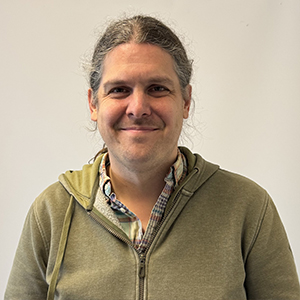 Dr Chris Hawes