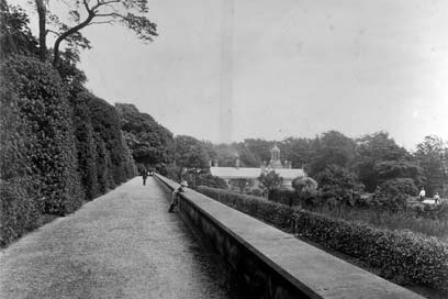 Terrace walk